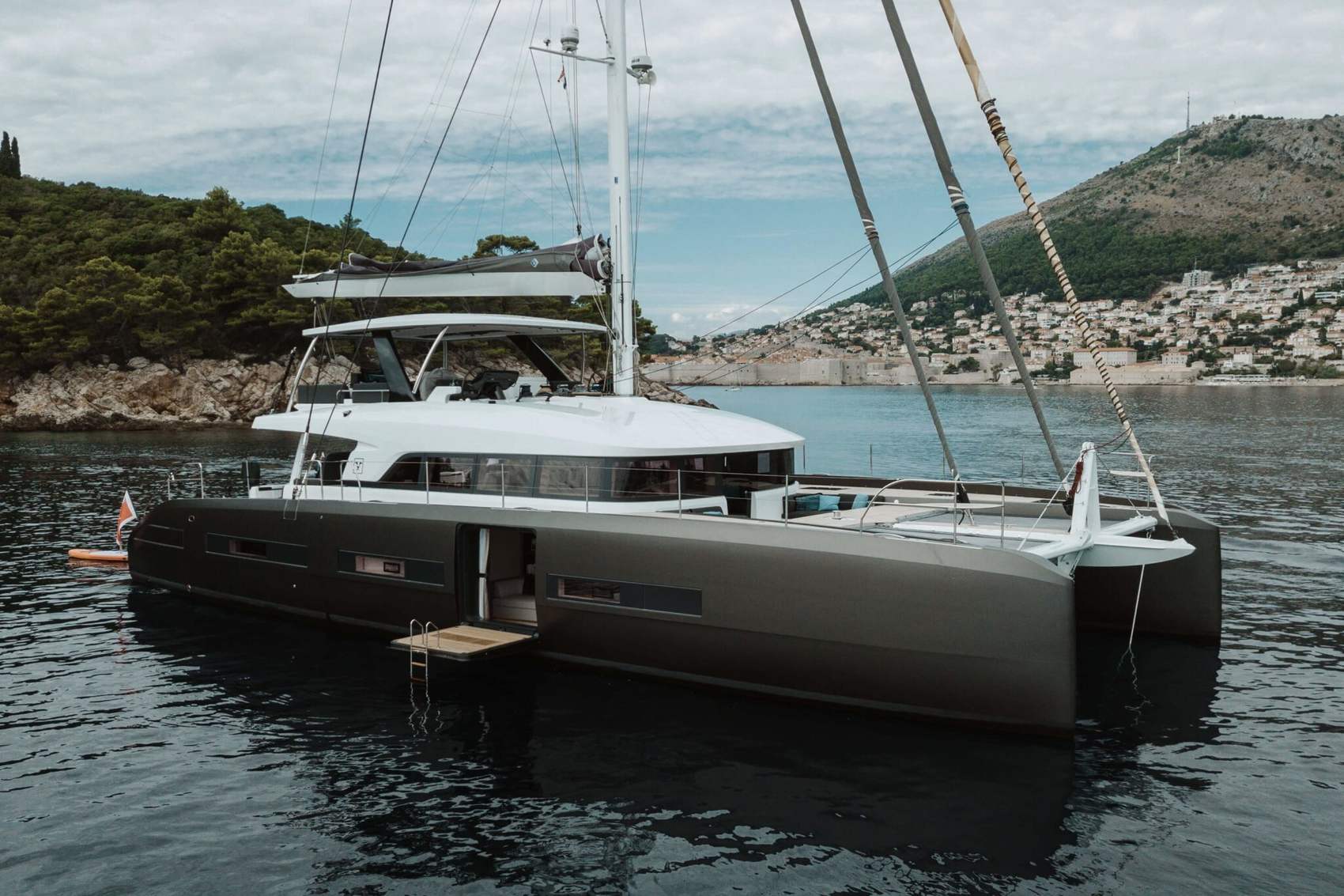 La Gatta — exterior