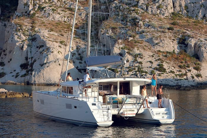 Lagoon 400 — photo 4