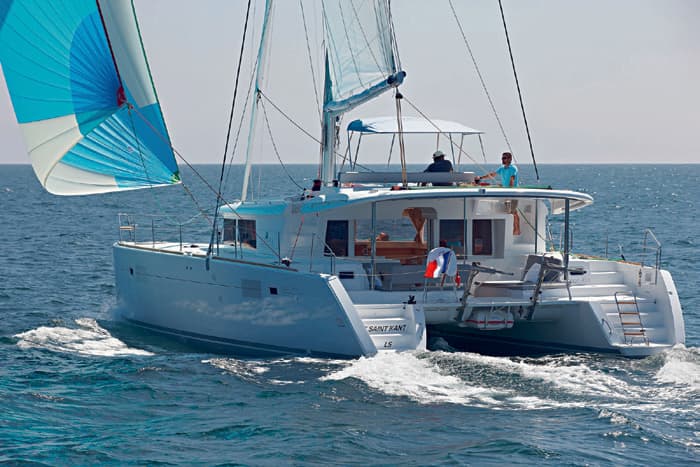 Lagoon 450 F — photo 2