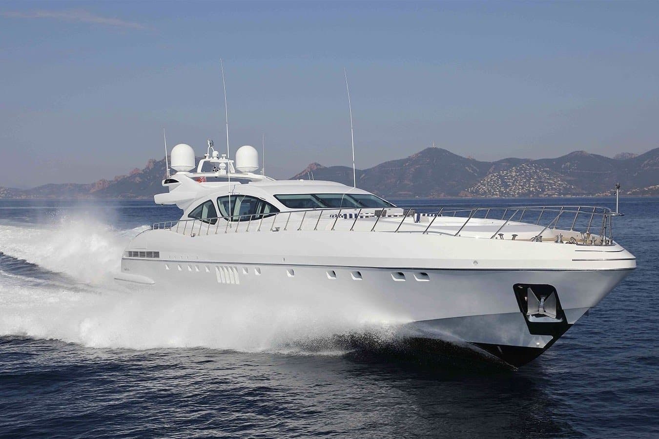 Veni Vidi Vici — exterior